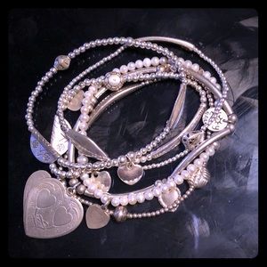 The good charma bracelet